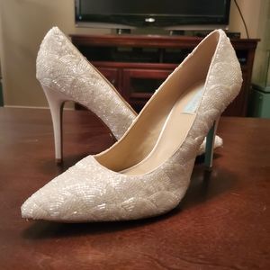 Betsey Johnson Clair Ivory Satin Beaded Pumps 9.5